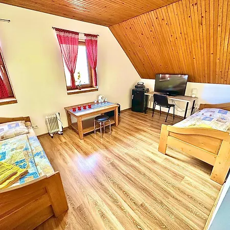 Penzión Jánošíkova Krčma-2